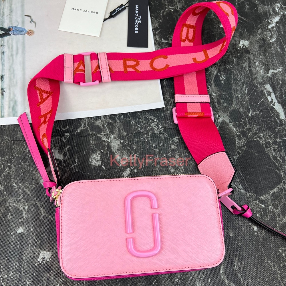 NWOT MARC JACOBS the snapshot shoulder bag